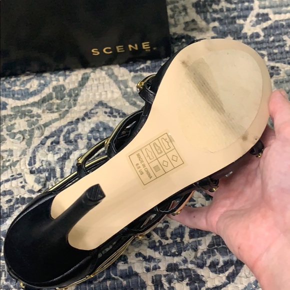 Heels - Picture 3 of 3